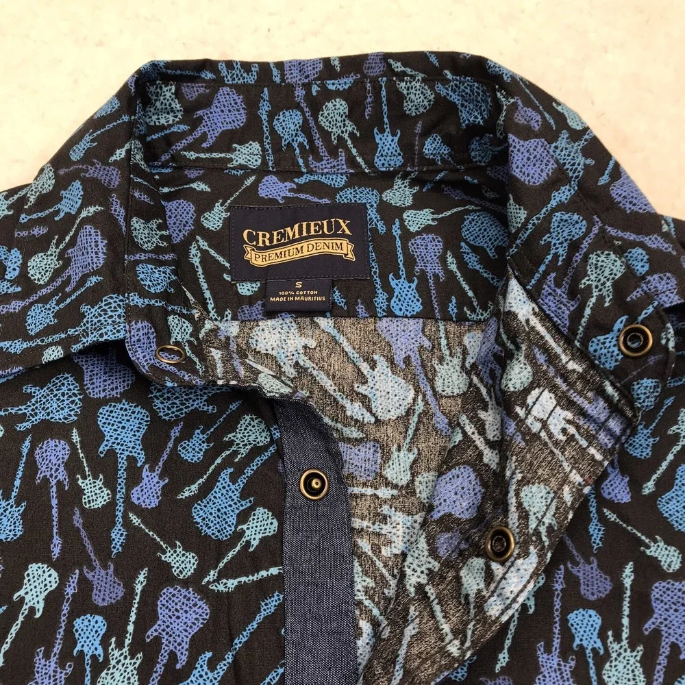 VTG Cremieux Premium Button Shirt Mens SMALL Guitars Black Blue Short Sleeve Y2K
